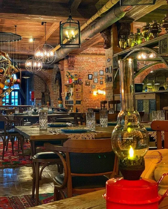 13 Restaurant məkanının 2-ci şəkli