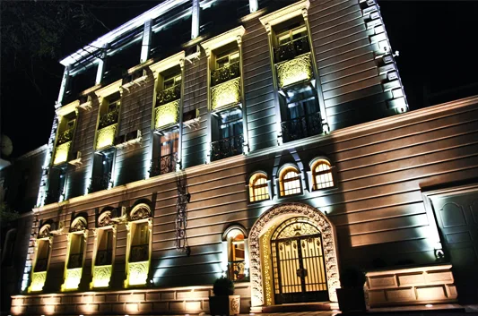 صورة 2 لـ East Legend Panorama Hotel & Restaurant