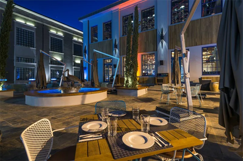 صورة 2 لـ MAYA Mexican Restaurant & Bar