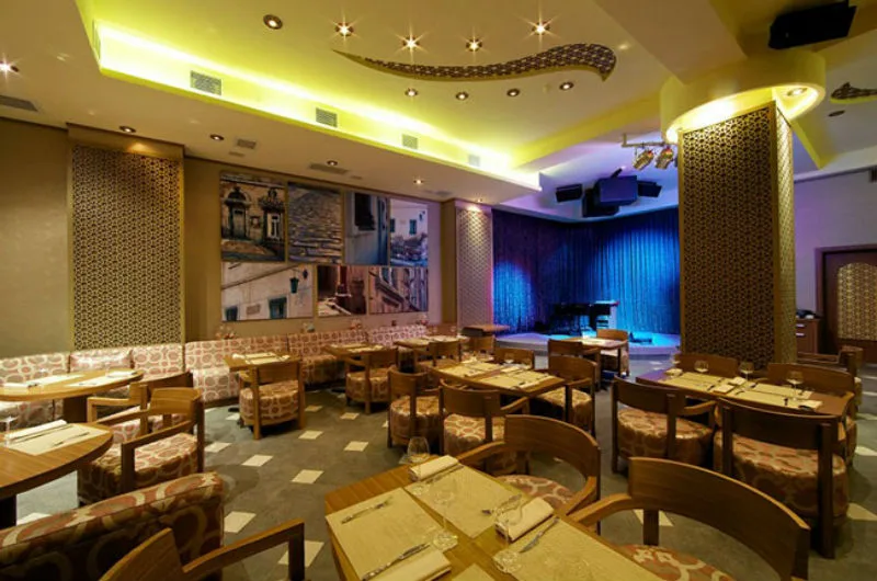 Фотография заведения «Avaz Dining & Lounge»
